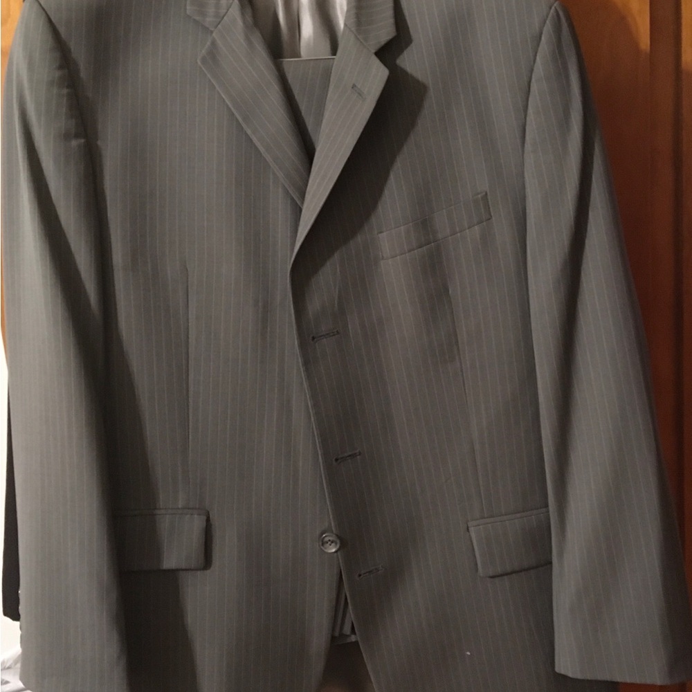 Men’s Two-Piece Suit